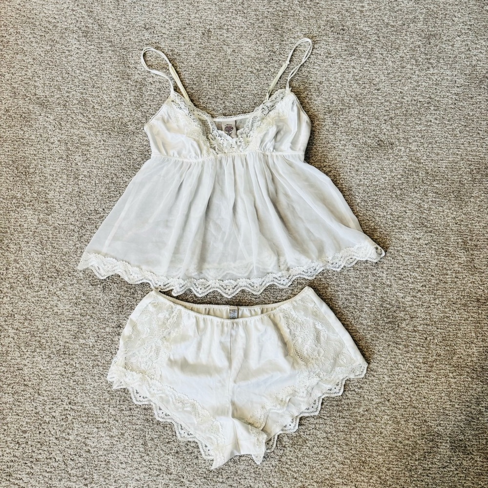 In Bloom by Jonquil White Lace Babydoll and Shorts Set - S
